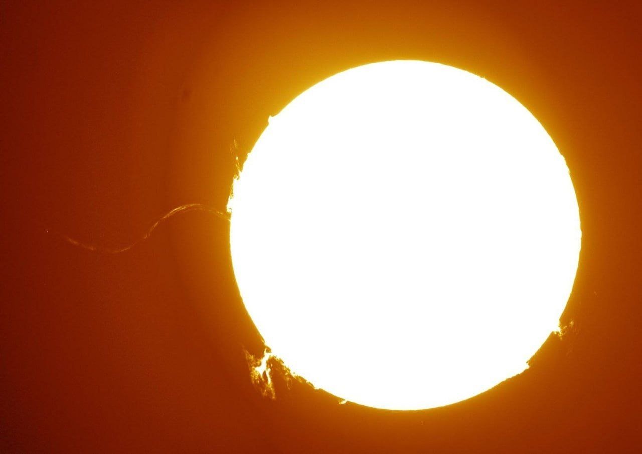 Eruption of Giant Solar Prominence