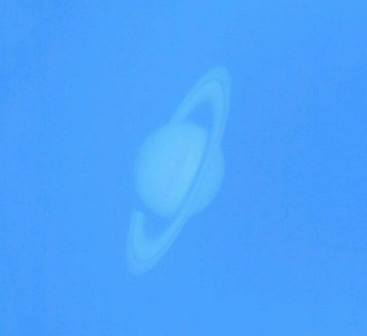 Bright Planets Visible in Evening Sky

Some planets in the sky shine so brightly that they are visible through a telescope even before nighttime. One such planet is Saturn, captured in a photo during the evening just before sunset. Saturn's brightness allows for observation during the early evening hours, providing a fascinating sight for sky gazers and astronomy enthusiasts alike.